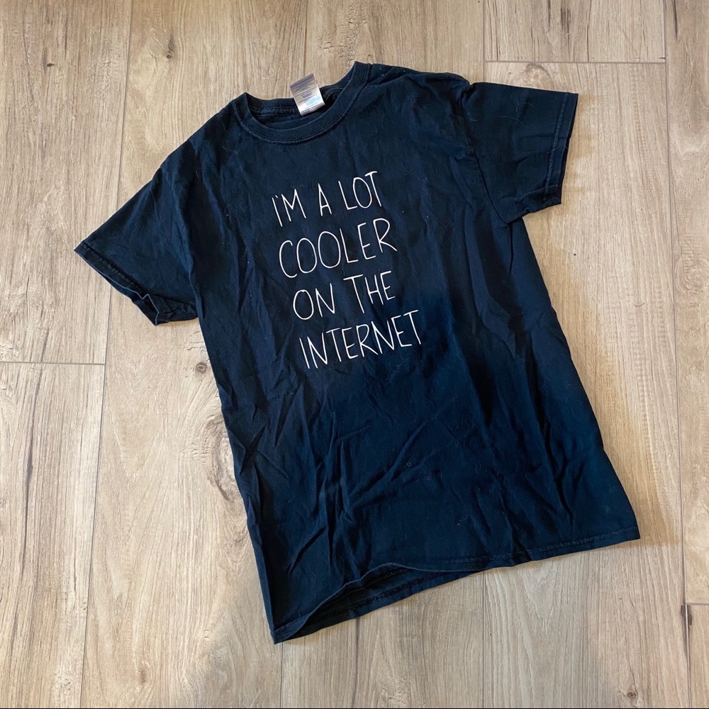 Graphic tee